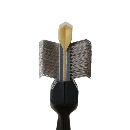 LES POOCHS - Brosse dorée / Ferme mais douce - Idéale pour la finition des pelages sensibles - Largeur 9 cm