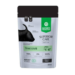 Nature's Protection Superior Care - Wet food, complementary food with trout and krill for adult dogs, dark coat, all breeds, 85 g